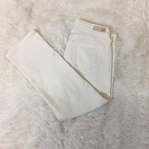 Ag white jean sz 28 the Capri